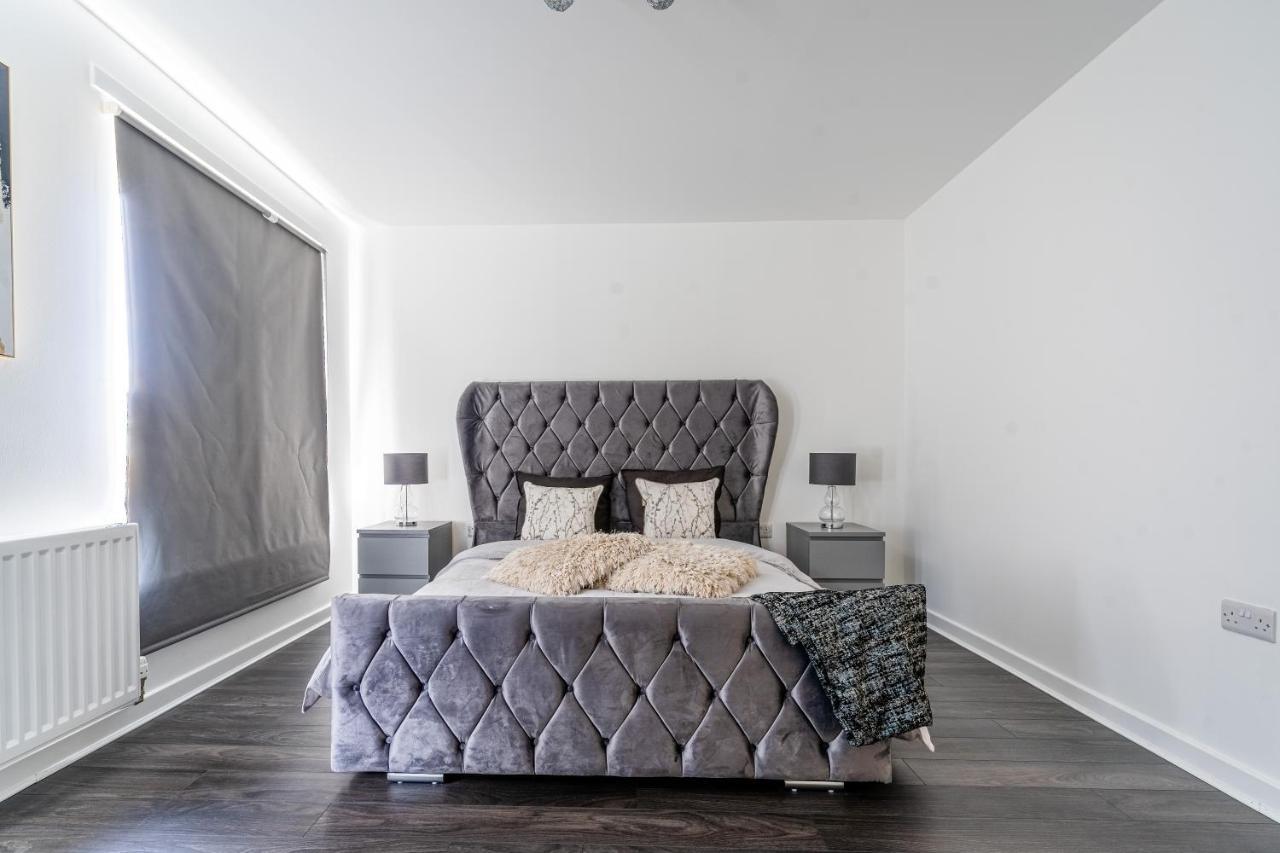 Spacious 3 Bedroom House In Glasgow City With Private Parking & Garden Exterior foto